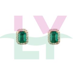 High-Class Emerald Stud Earrings at Opuni